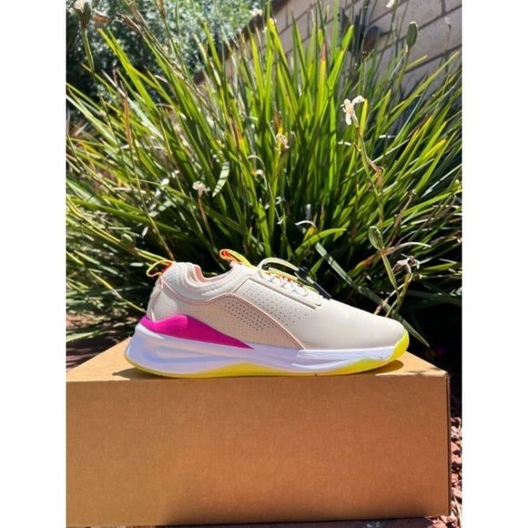 Clove Womens Healthcare Lemon and Clove Pink Sneakers NEW - Picture 4 of 12